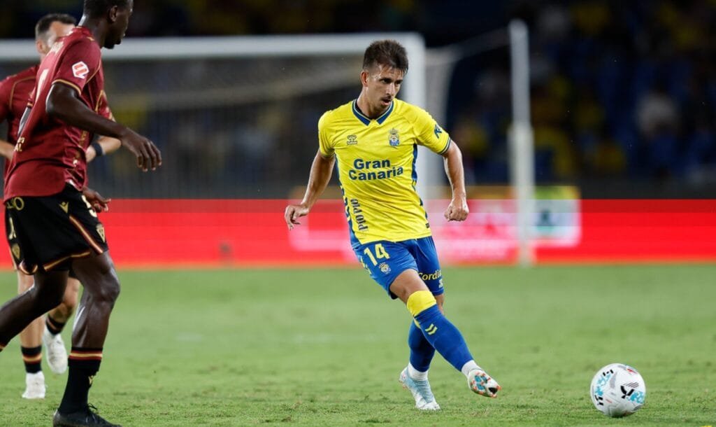 Las Palmas vence al Cádiz con un gol in extremis, y Kirian regresa a los terrenos de juego.