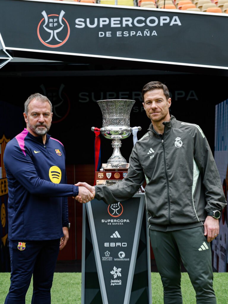 El Real Madrid despide a Xabi Alonso tras perder la Supercopa de España ante el FC Barcelona.