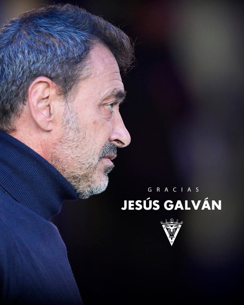 El CD Mirandés anuncia el despido de Jesús Galván.
